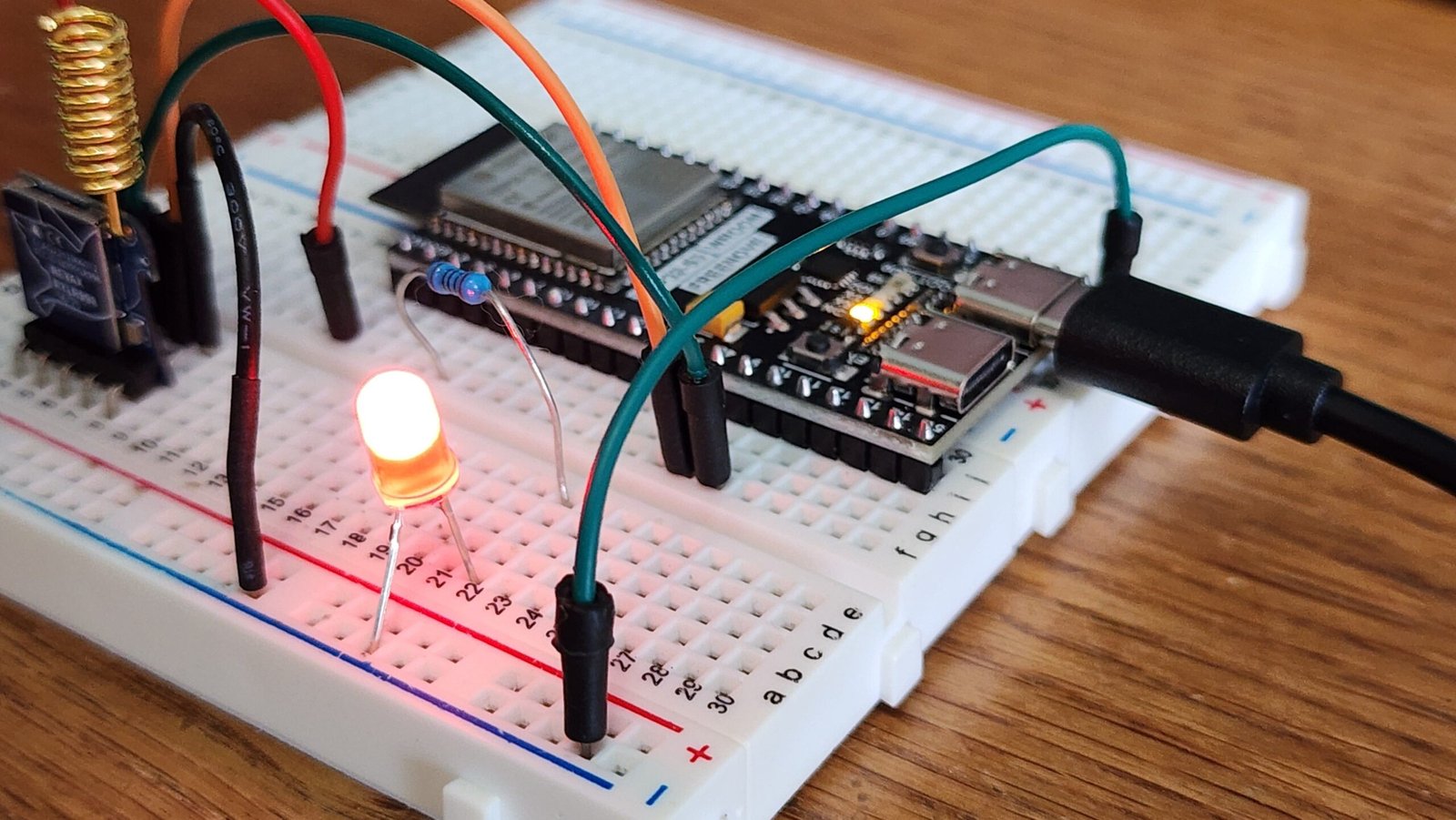 ACEBOTT ESP32 With IR Sensor
